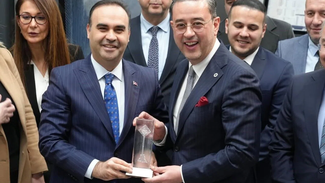 Sanayicinin geleceğine stratejik adımı Denizli Model Fabrika hizmete açıldı