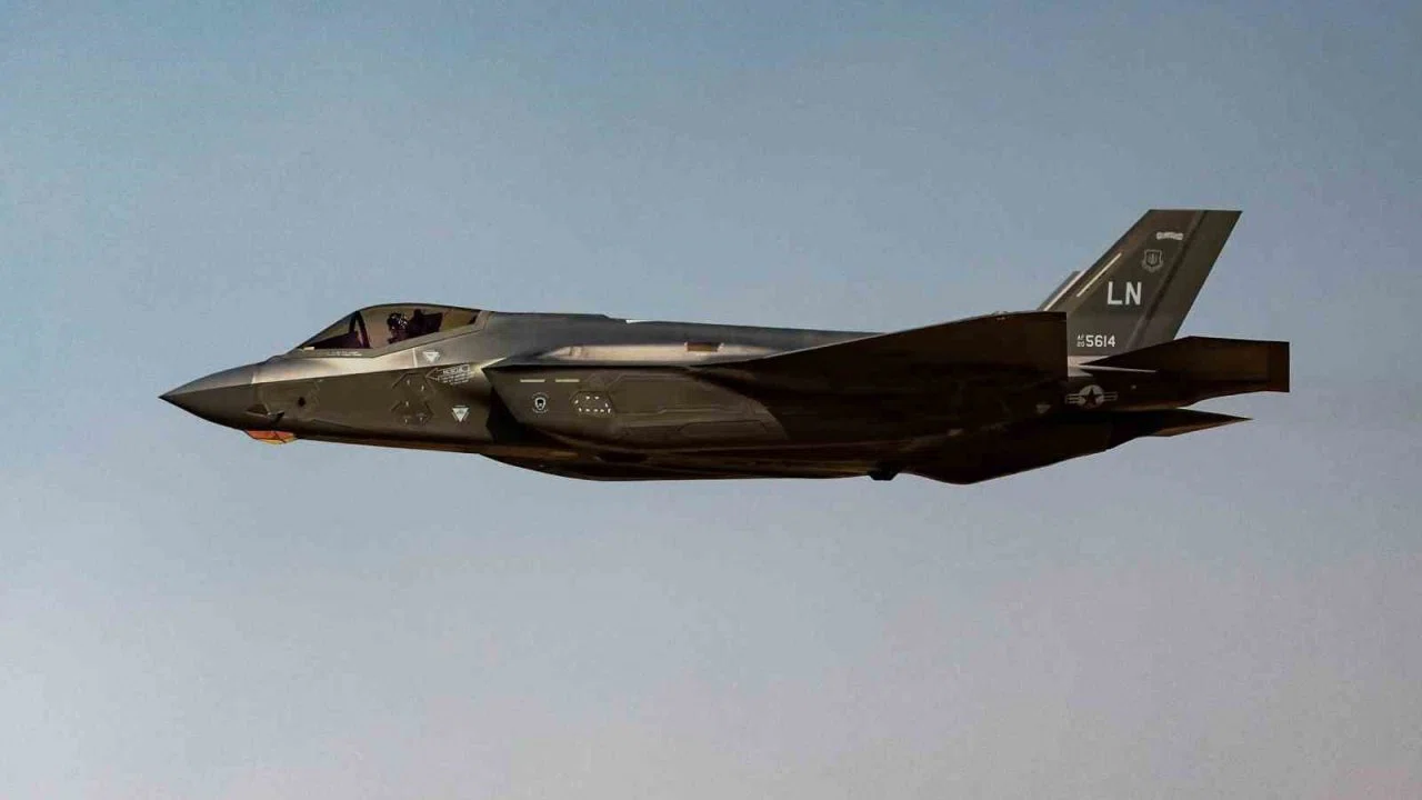 ABD’ye ait F-35 savaş uçağının İran saldırısında hasar aldığı iddiası