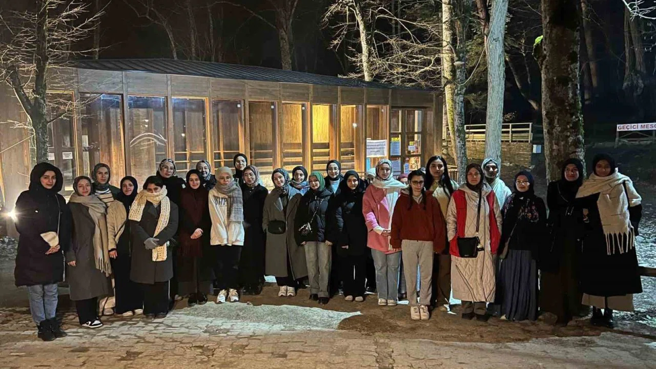 Akçakocalı gençlere sahur sürprizi