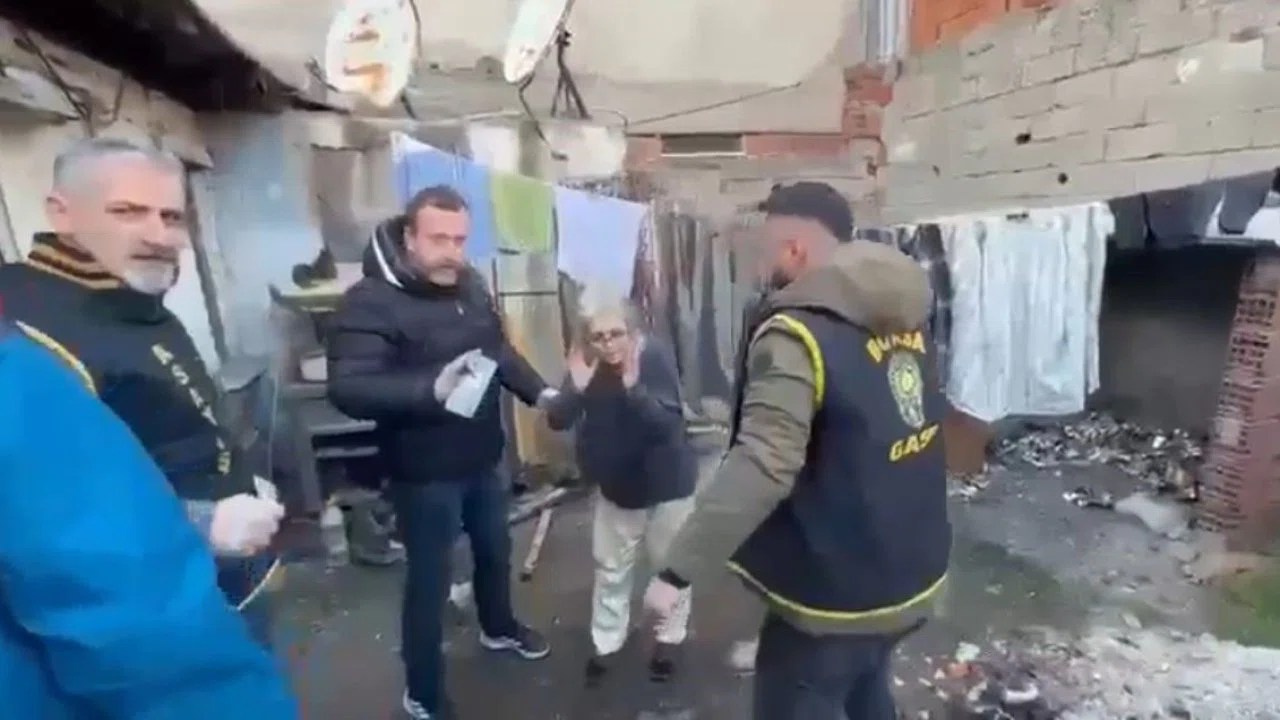 Alman anneden kaçırılan çocuk 7 yıl sonra harabe evde böyle bulundu