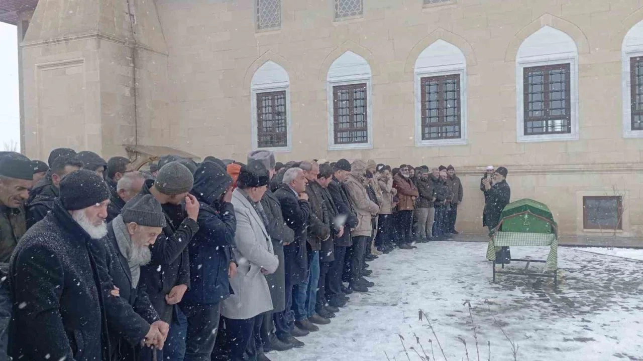 Alvar’da Mart sanki hüzün ayı