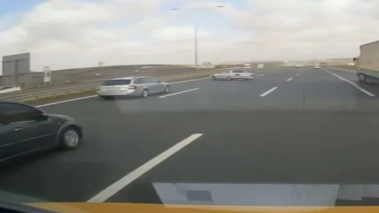 Arnavutköy’de makas atan sürücü kaza yaptı