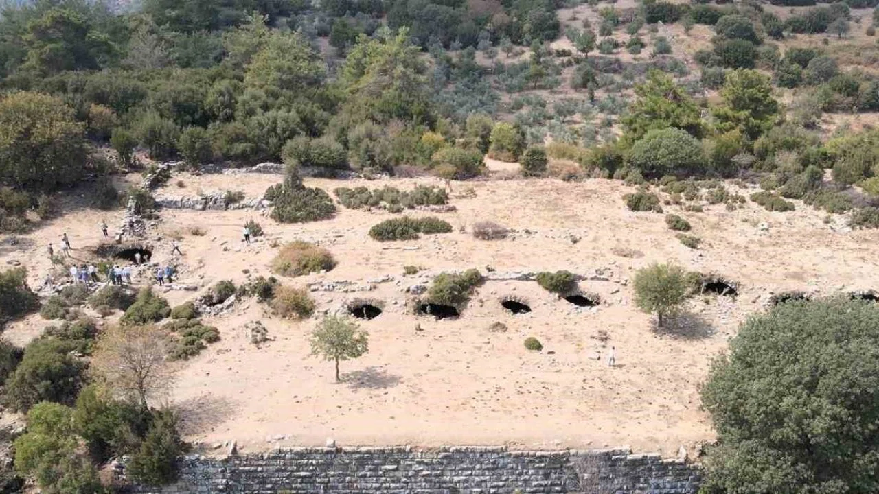 Aydın’ın "öksüz" antik kenti Amyzon, gün yüzüne çıkmayı bekliyor