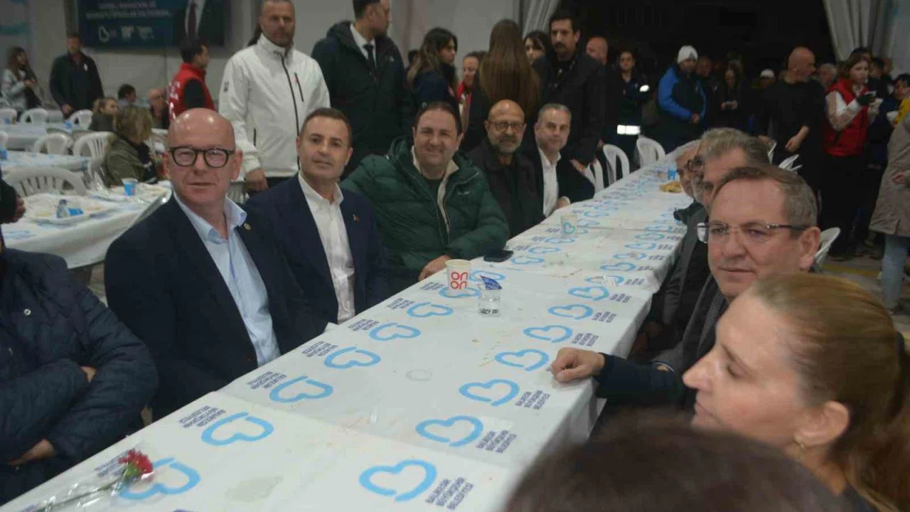 Ayvalık’ta Büyükşehir Belediyesi’nden dev iftar