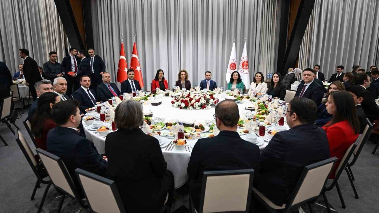 Bakan Gürlek: "Adalet devletin vicdanıdır"