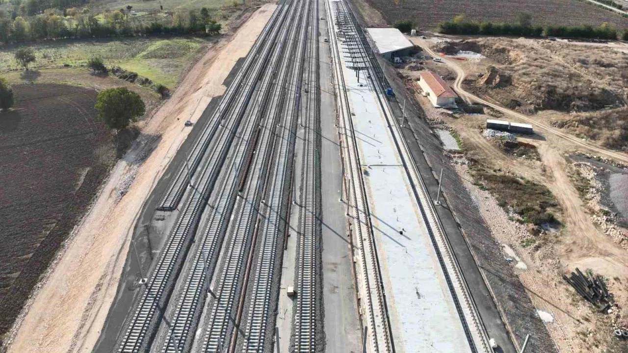 Bakan Uraloğlu: "Bursa, ülkemizin Yüksek Hızlı Tren ağına bağlanacak"