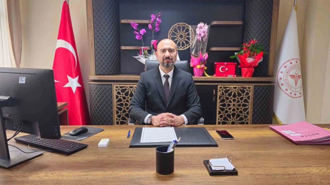 Başhekim Zor: "Sağlık çalışanlarımız toplumumuza umut oluyor"