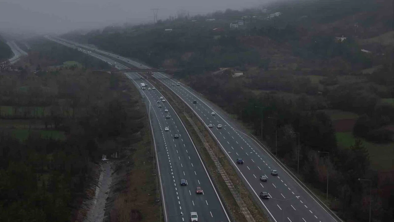 Bayram tatili bitiyor, dönüş başladı: Yollarda bayram trafiği