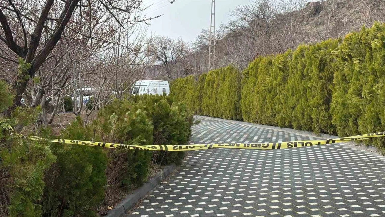 Bayramın ilk günü intihar etti