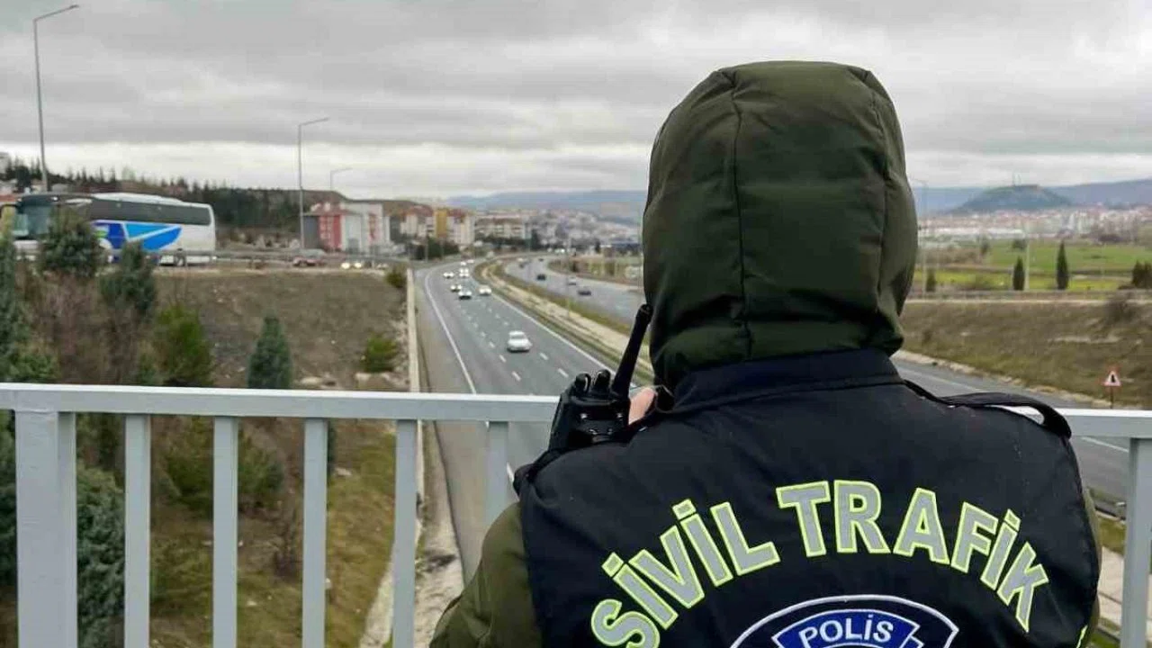 Bilecik’te drone destekli trafik denetimi