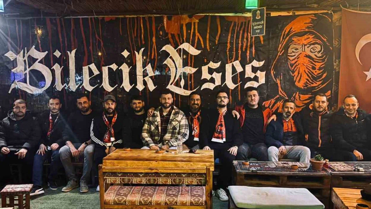 Bilecik’te yaşayan Eskişehirspor taraftarları iftarda bir araya geldi
