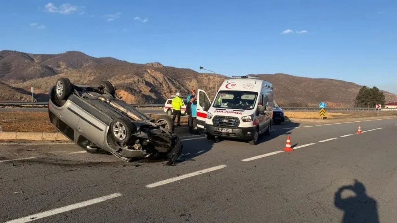 Bingöl’de otomobil takla attı: 2 yaralı