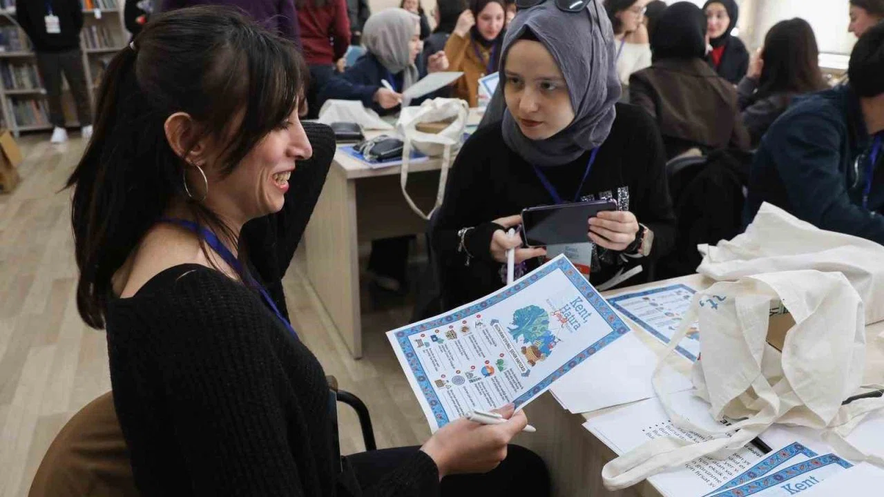 Bursa’nın hafızası gençlerle geleceğe taşınıyor