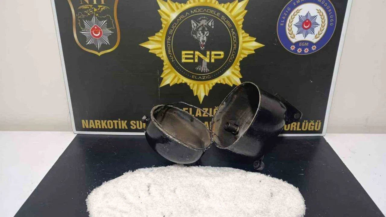 Buzdolabı kompresörüne saklanan uyuşturucuyu narkotik köpeği buldu