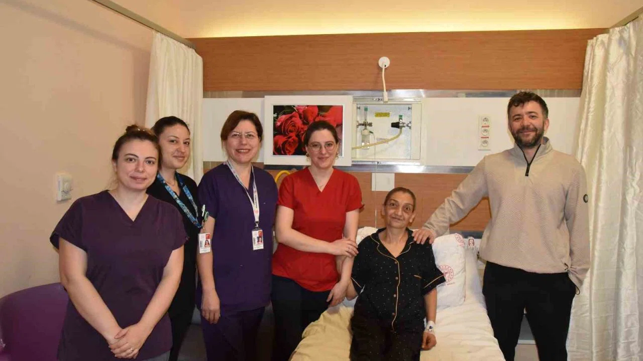 Çanakkale’de nadir görülen sindirim sistemi hastalığına yakalanan hasta sağlığına kavuştu