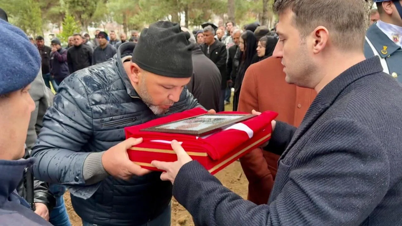 Çivrilli Uzman Çavuş son yolculuğuna uğurlandı