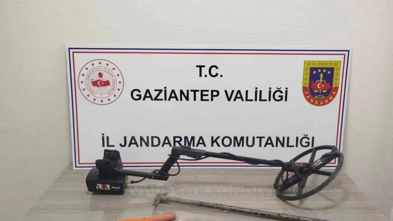 Define bulmak için kaçak kazı yapan 2 şahıs suçüstü yakalandı