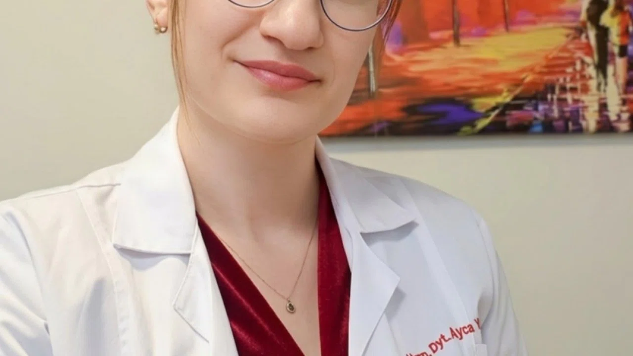 Diyetisyen Ayca Yılmaz Kaya: "Ramazan sonrası normal beslenme düzenine kademeli bir geçiş yapmalısınız"