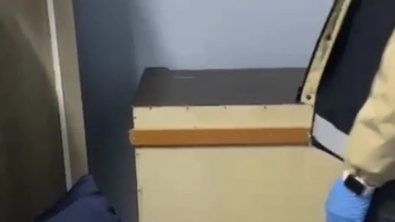 Dolapta yakalanan hırsızdan polislere: "Maşallah ne oldu şimdi?"