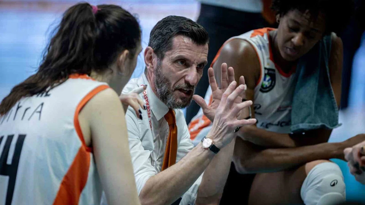 Eczacıbaşı Dynavit adını dörtlü finale yazdırdı