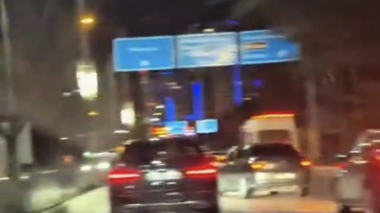 Elazığ’da, makas atan araç kamerada