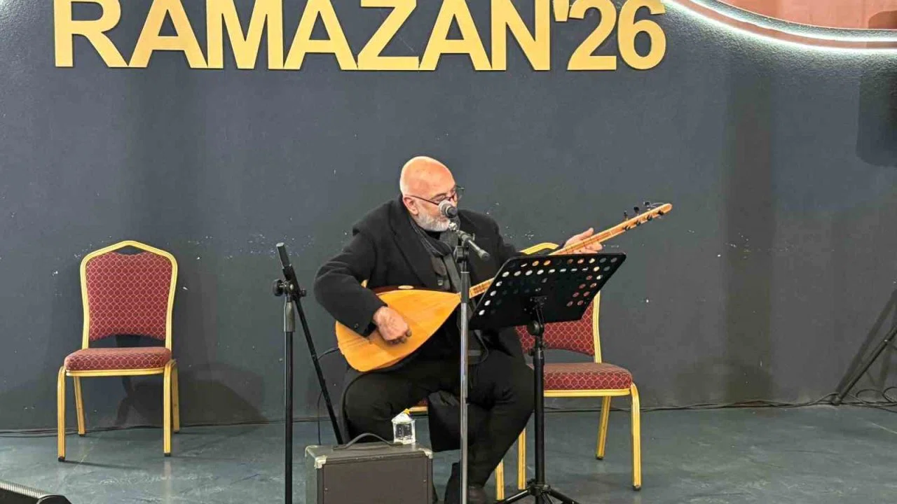 Endülüs geleneğini yaşatan İspanyol hacılar AK Parti İstanbul İl Başkanlığı’na geldi