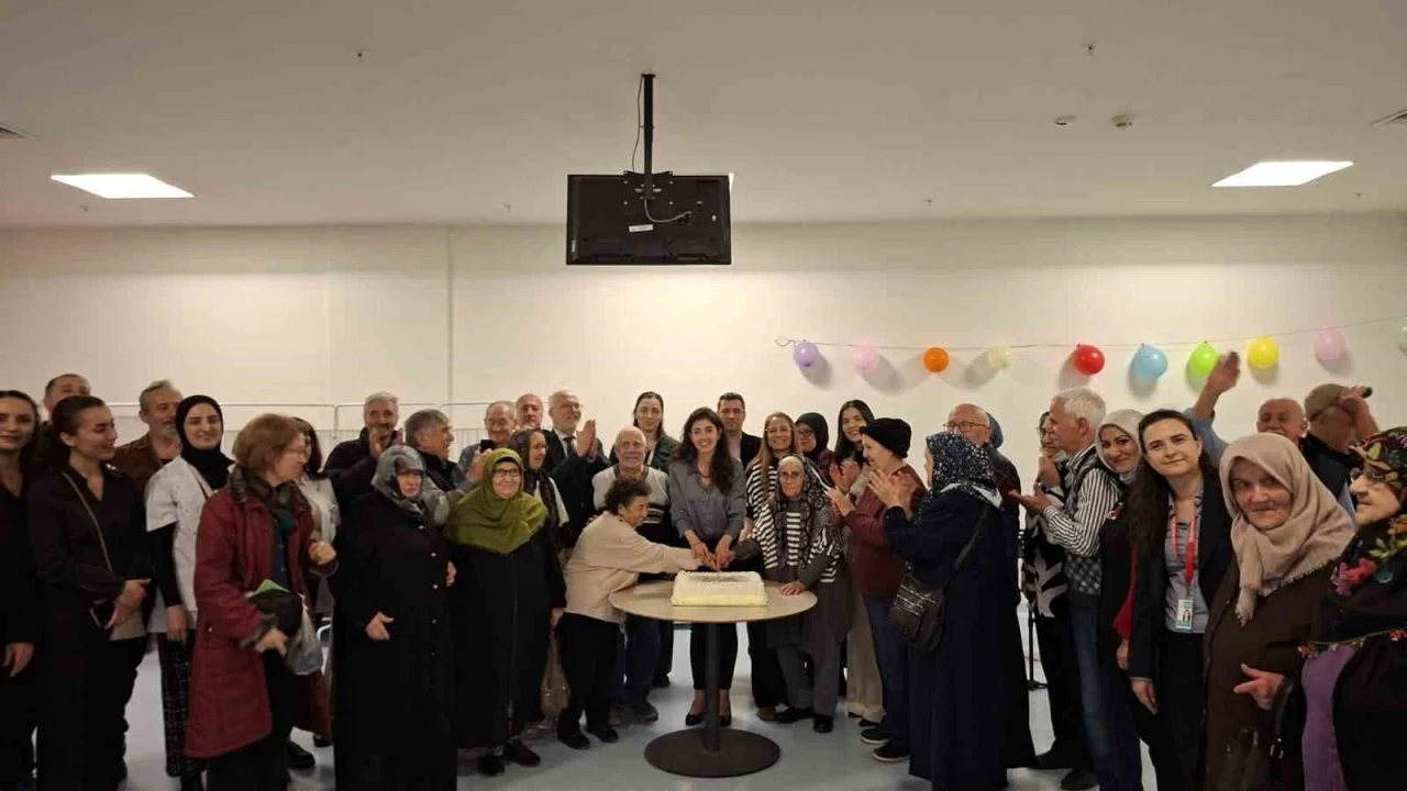 Eskişehir Şehir Hastanesi’nde yaşlılarla anlamlı buluşma