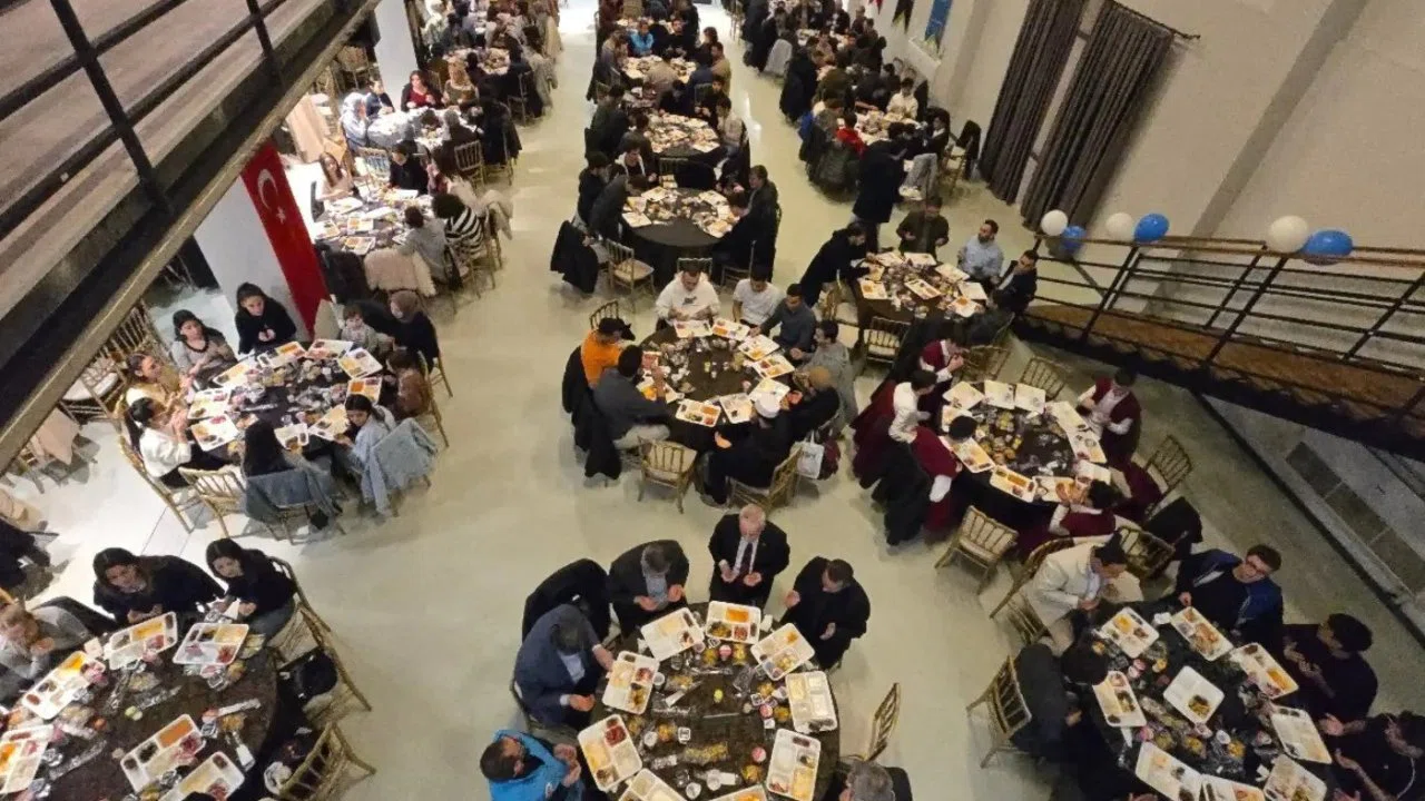Eskişehir’de lise ve üniversite öğrencilerine yönelik iftar programı düzenlendi