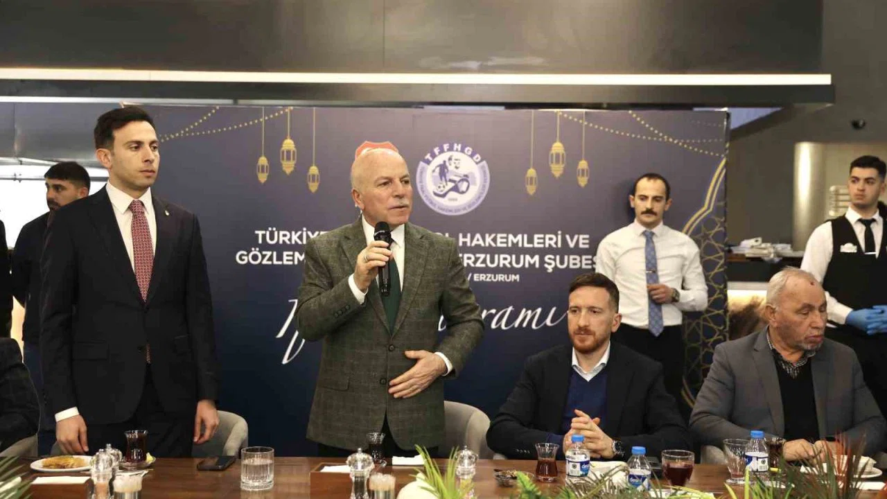 Hakemler iftar yemeğinde buluştu