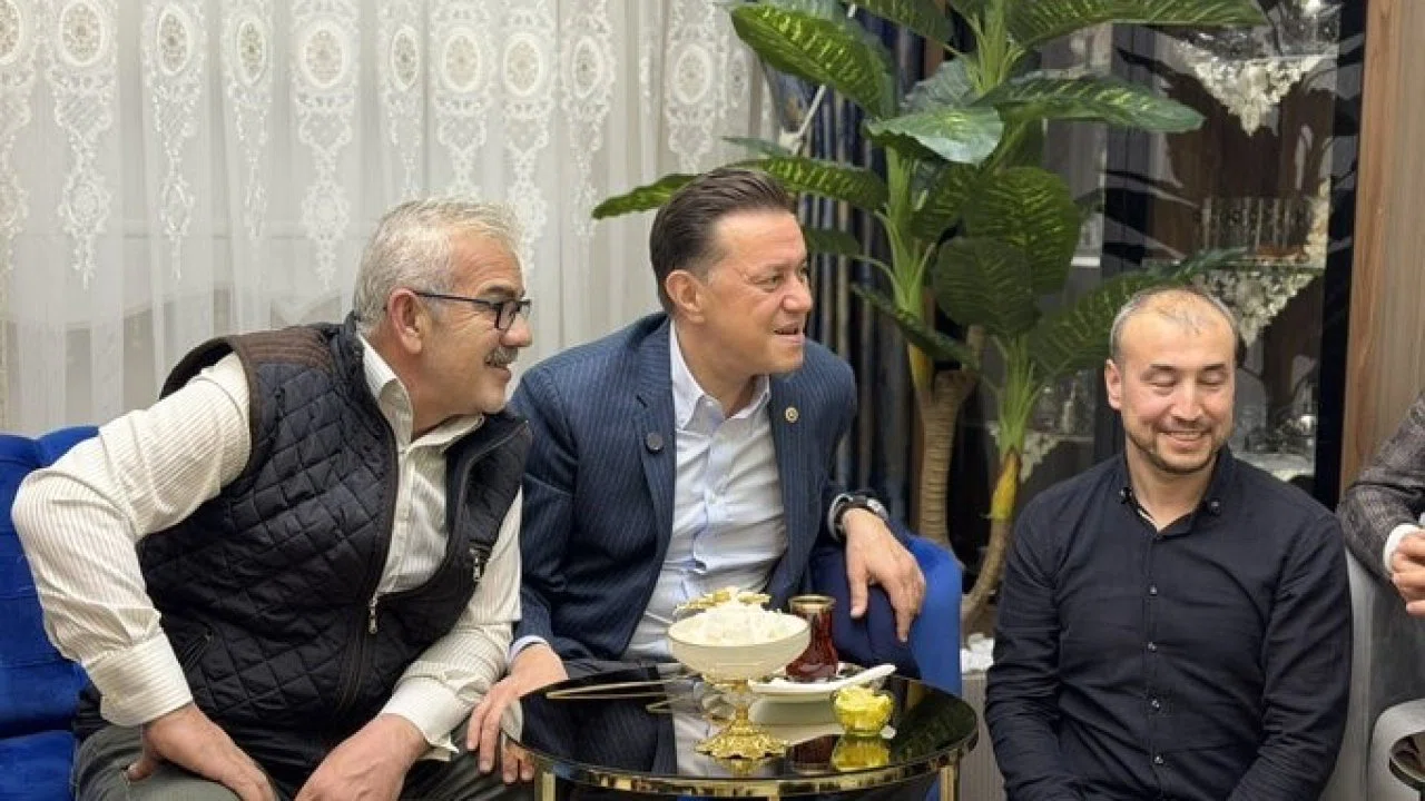 Hatipoğlu Muttalip Mahallesi’nde hemşehrileriyle buluştu