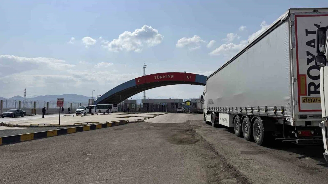 İran’dan Nahçıvan’a İHA saldırısı sonrası kapatılan sınır kapıları yeniden açıldı