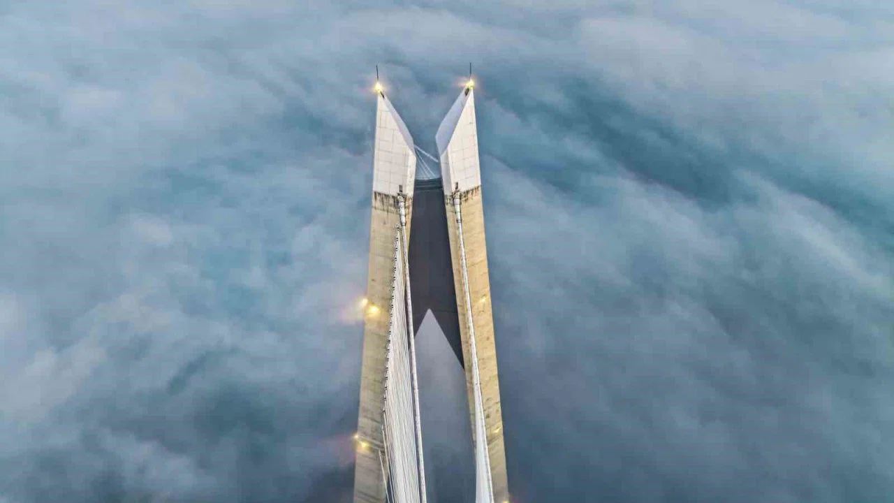 İstanbul’da sabahın ilk ışıklarıyla mest eden görüntü