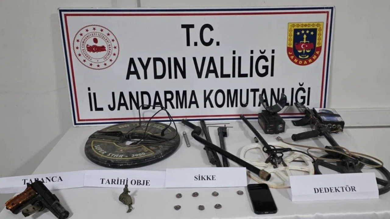 Karacasu’da tarihi eser kaçakçılığı operasyonu: "7 adet Yunan sikkesi ele geçirildi"