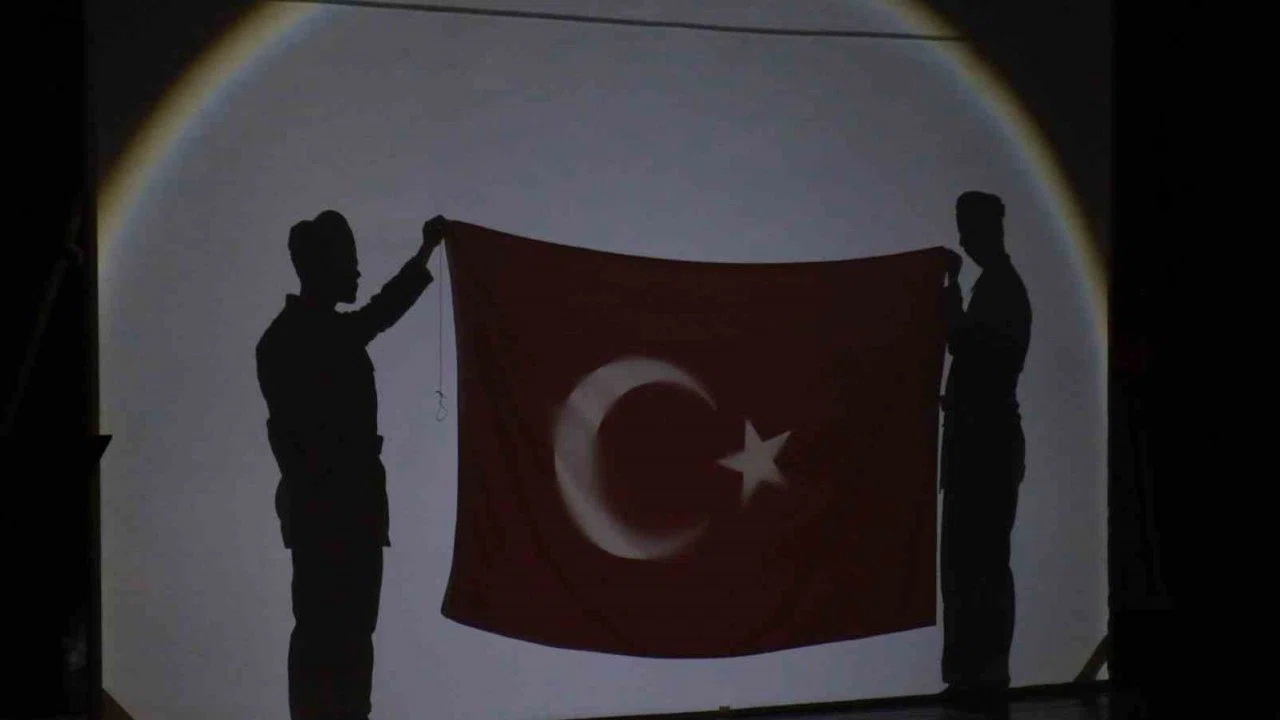 Karaman’da Çanakkale Zaferi’nin 111. yılına özel gölge tiyatrosu
