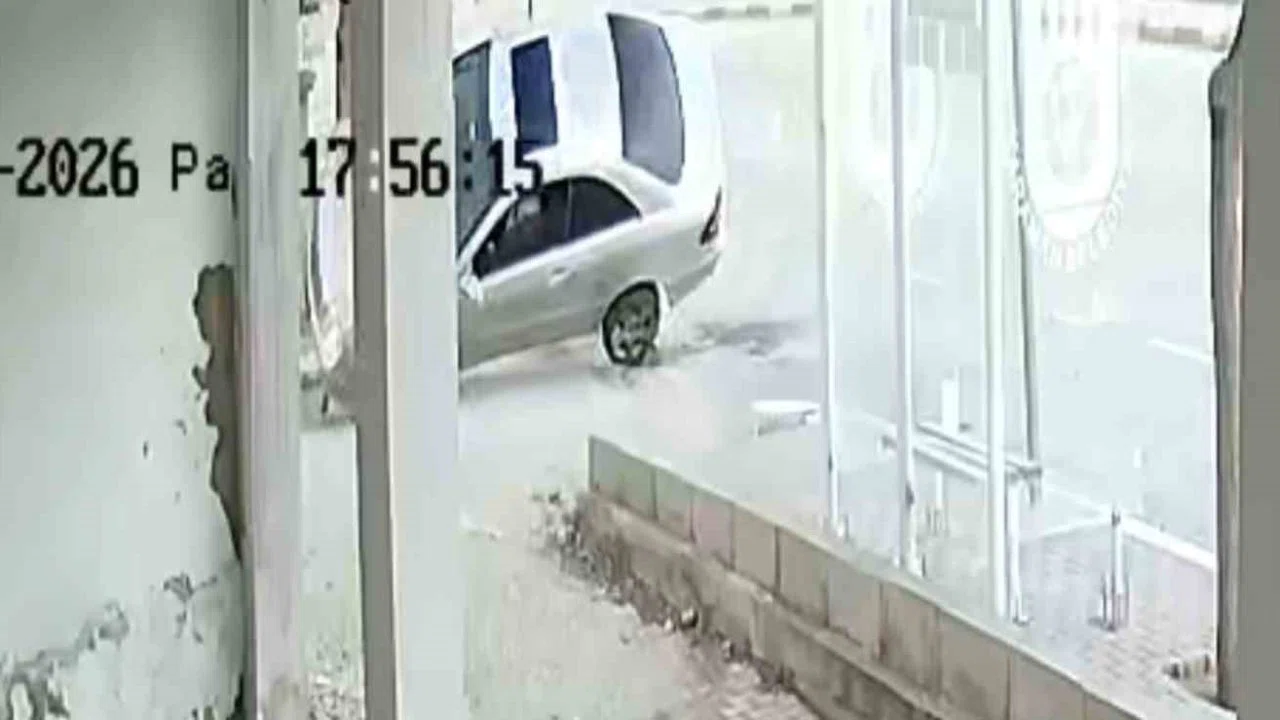 Karaman’da otomobilin takla attığı anlar kameraya yansıdı