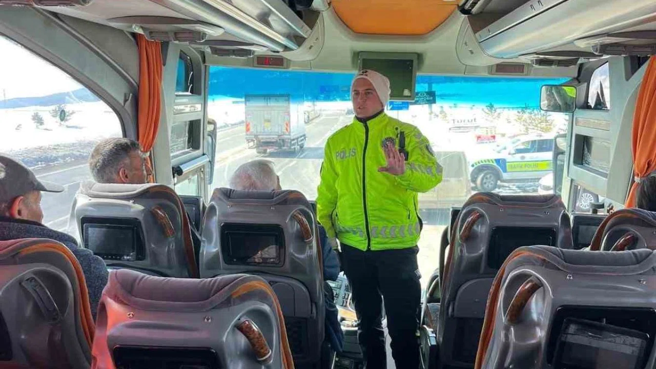 Kars’ta trafik denetimleri aralıksız sürüyor