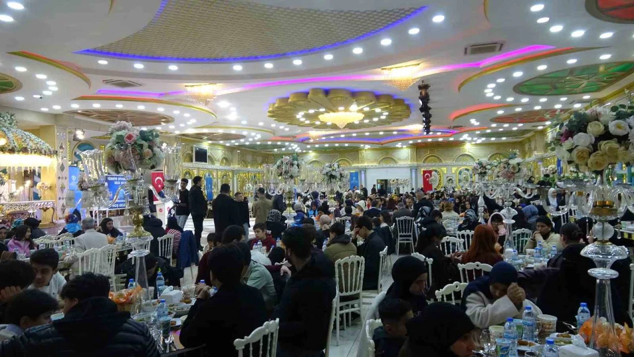 Kilis’te yetim ve öksüz çocuklar için iftar programı