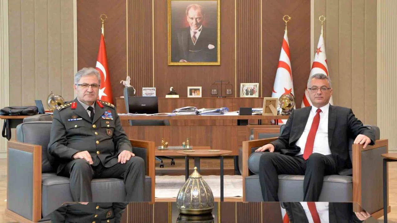 KKTC Cumhurbaşkanı Erhürman, Kara Kuvvetleri Komutanı Orgeneral Tokel ile görüştü