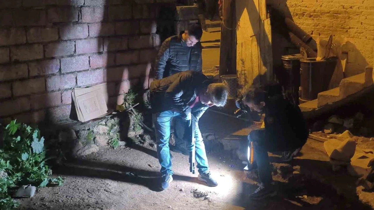 Komşuların tartışması silahlı kavgaya dönüştü: 2 yaralı