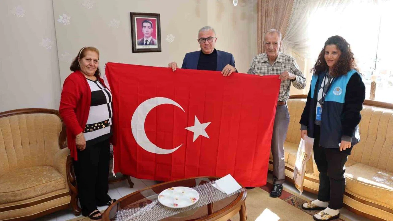 Mersin’de şehit aileleri bayram öncesi unutulmadı