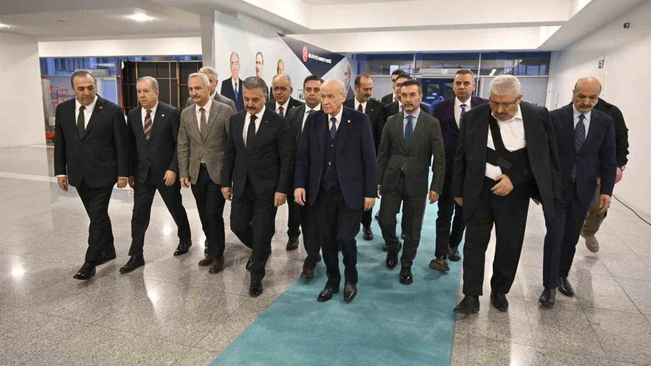 MHP Genel Başkanı Bahçeli: "Türk milleti muazzam bir uyanışın ivmesiyle yeni yüzyılı kardeşliğin yüzyılı yapacak"