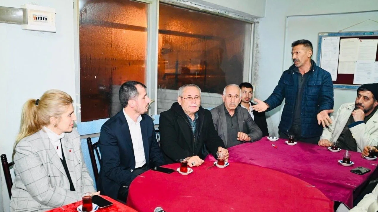 Milletvekili Ölmeztoprak gönüllere dokundu