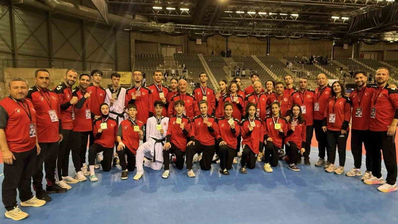 Milli taekwondoculardan Belçika’da 30 madalya birden