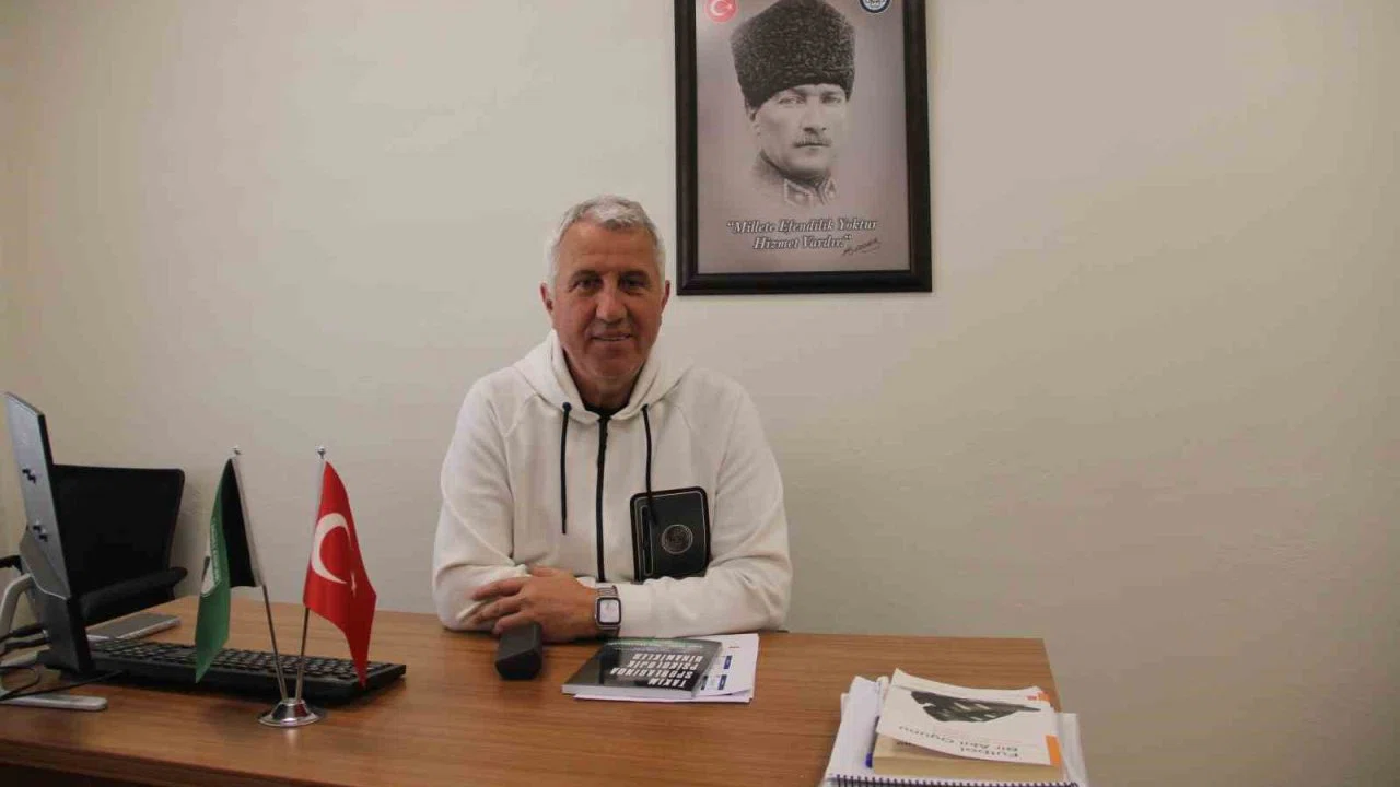 Muğlaspor Teknik Direktörü Durmuş: "Tarihi yürüyüşü taraftarımızla beraber mutlu sonla bitireceğiz"