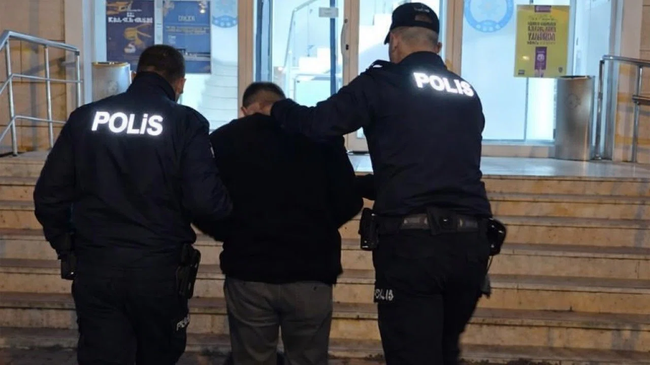 Muratlı’da 22 yıl hapisle aranan firari kovalamacada yakalandı