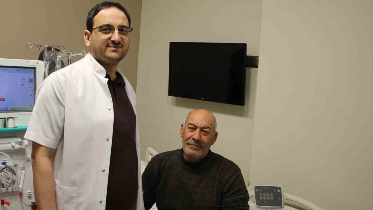 Nefroloji Uzmanı Genç: "Böbrek rahatsızlıkları, önlem alınmadığında hayati risk taşır"