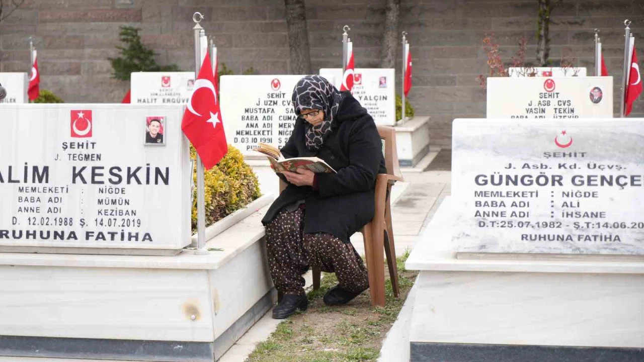 Niğde’de bayram arifesinde şehitlikler ziyaret edildi