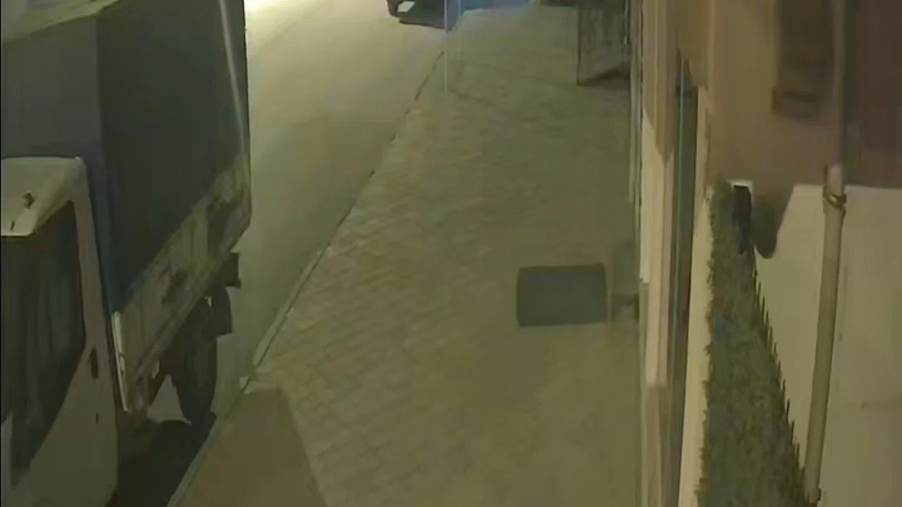 Polis uygulamasından kaçan alkollü sürücü motosiklete çarptı: Belediye başkanının oğlu çıktı