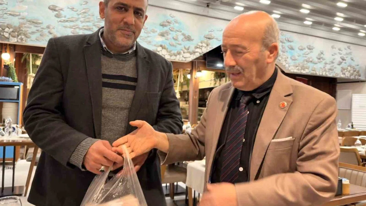 Ramazan hasılatını Gazze’ye gönderdi