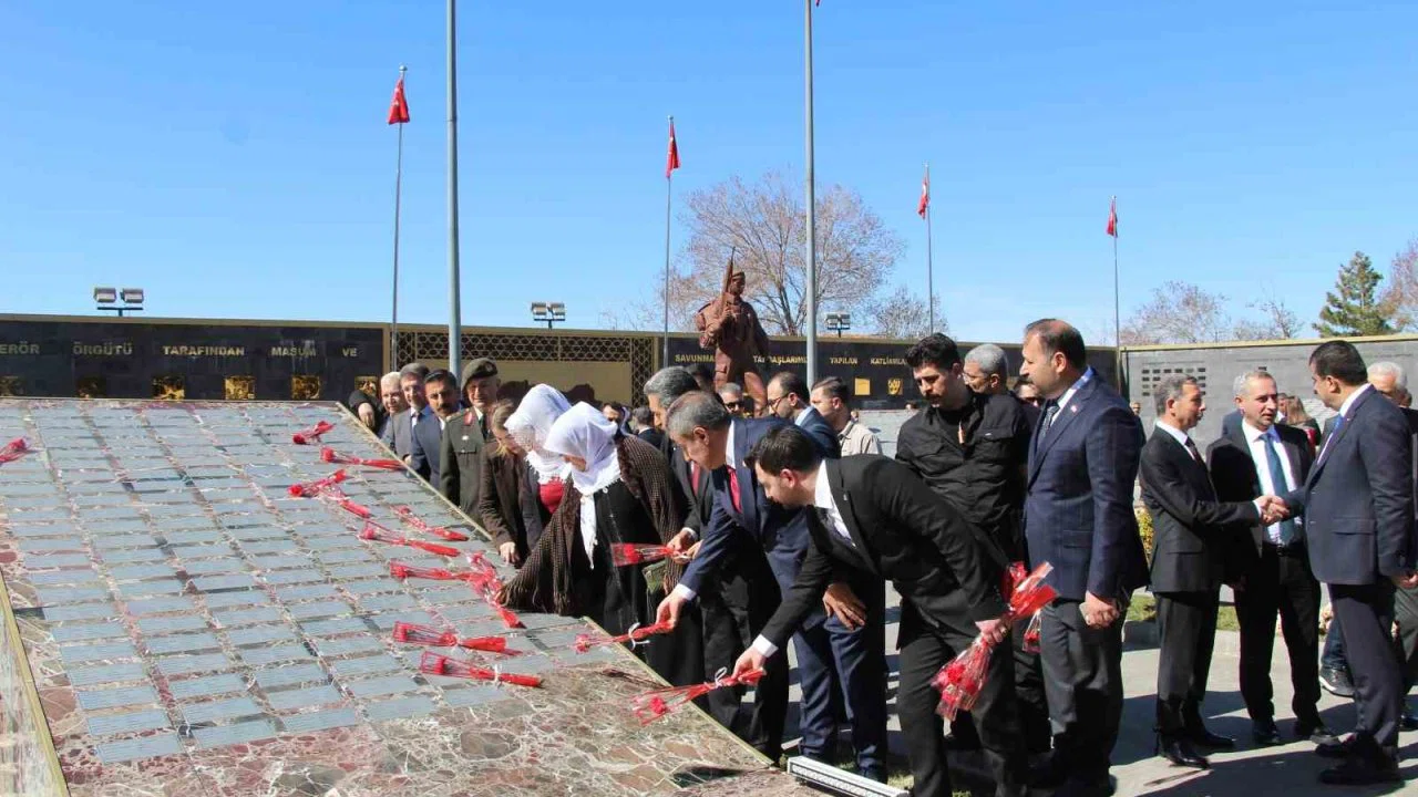 Şırnak’ta Çanakkale Zaferi ve şehitleri anıldı